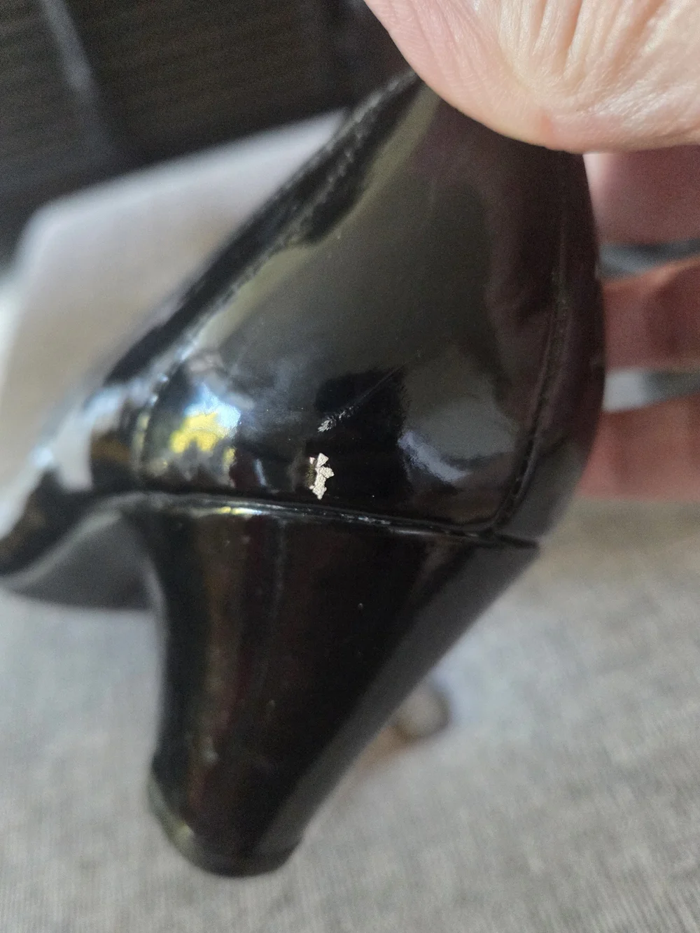 Naturalizer Womens Black Patent Mid-Heel Pumps Size 8.5